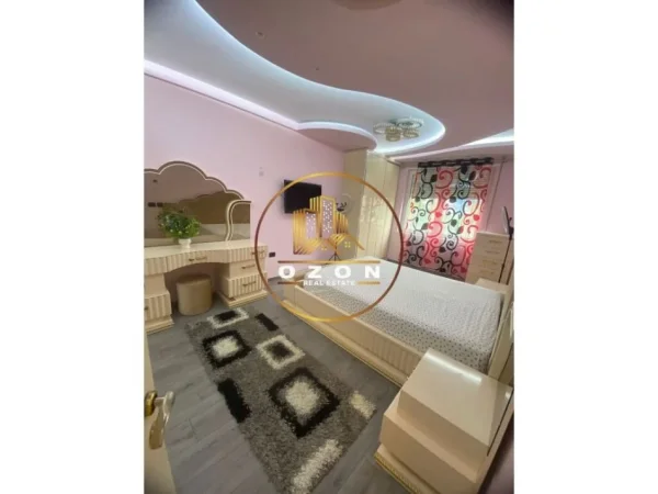 Apartament Ne Shitje 3+1+2 Prane UET/ PORCELAN.