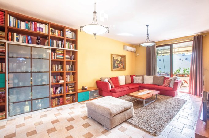 JEPET ME QERA: 3+1+Ballkon Kati 4, 183 m² 650€/MUAJ*****  ( 📍 Myslym Shyri - Bar London)