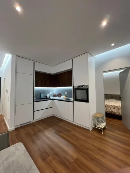 Tirane, shes apartament 1+1 Kati 6, 74 m² 159.000 € (Ish Fusha e Aviacionit)