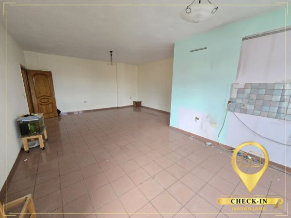Tirane, shitet apartament 2+1+Aneks+Ballkon Kati 4, 106 m² 210.000 € (Pazari i Ri)