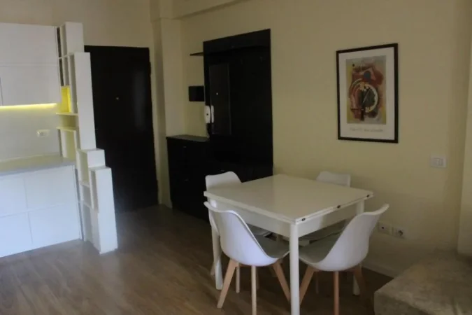 Tirane, jepet me qera apartament 2+1 Kati 3, 70 m² 601 € (Sheshi Skenderbej)