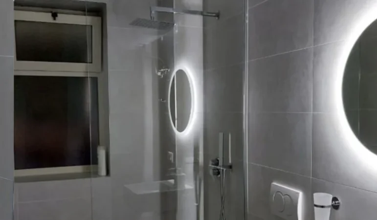 Tirane, jepet me qera apartament 2+1 Kati 3, 80 m² 600 € (21 Dhjetori)
