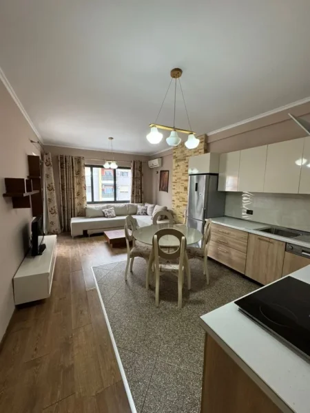 Tirane, jepet me qera apartament 2+1 Kati 4, 94 m² 500 € (LION LIGORI) UNA47934