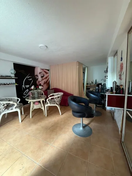 Durres, shitet ambjent biznesi Kati 0, 33 m² 32.000 € 