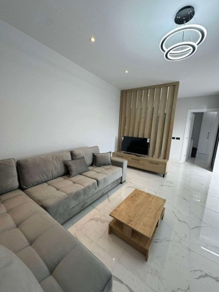 Tirane, jepet me qera apartament 1+1 Kati 9, 70 m² 500 € (GREEN CITY) UNA47644