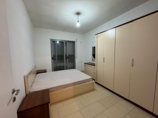 Tirane, jepet me qera apartament 1+1 Kati 8, 70 m² 400 € (UNAZA RE , ASTIR) BLV48070