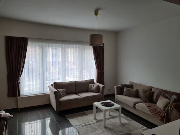 Tirane, jepet me qera apartament 2+1 Kati 7, 129 m² 450 € (casa italia)