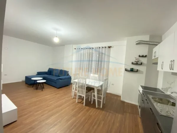 Tirane, jepet me qera apartament 1+1+Ballkon Kati 1, 85 m² 400 € (Sauk)