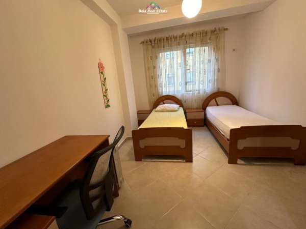 Tirane, jepet me qera apartament 2+1 Kati 3, 80 m² 550 € (kodra e diellit)