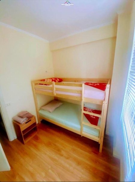 Tirane, jepet me qera apartament 2+1 Kati 3, 70 m² 600 € (rruga e barrikadave)