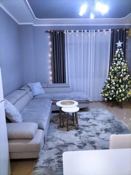 SHITET APARTAMENT ,1+1,PRANE BAUMARKET,94K