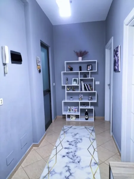 SHITET APARTAMENT ,1+1,PRANE BAUMARKET,94K