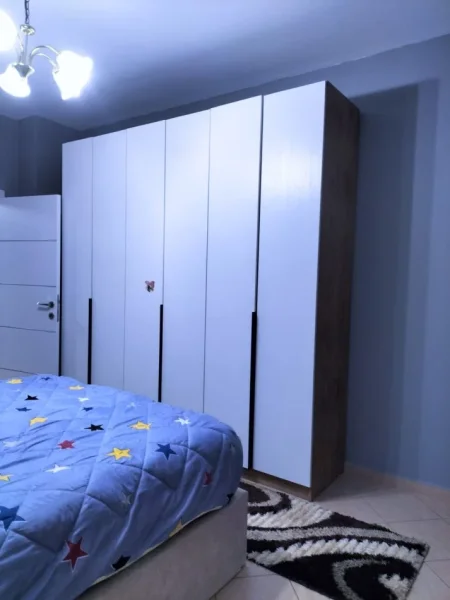 SHITET APARTAMENT ,1+1,PRANE BAUMARKET,94K