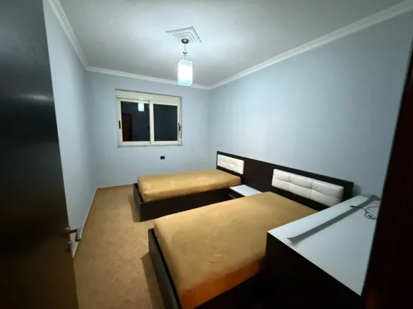 Tirane, shitet apartament 2+1 Kati 8, 115 m² 130.000 € (Bulevardi Migjeni)