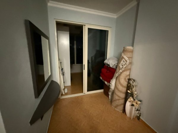 Tirane, shitet apartament 2+1 Kati 8, 115 m² 130.000 € (Bulevardi Migjeni)