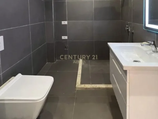 Tirane, shitet apartament Kati 3, 77 m² 149.000 € (Tek Brryli)