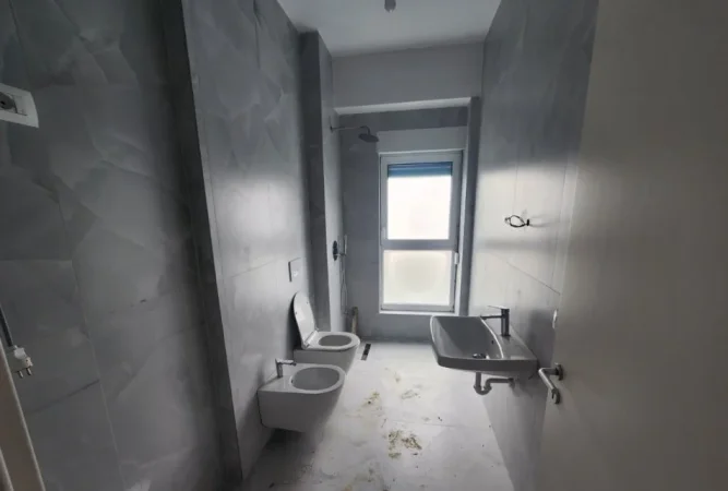 Tirane, shitet apartament 1+1+Aneks Kati 7, 59 m² 89.900 € (ali demi)