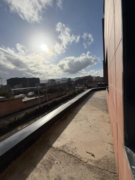 Tirane, shitet 2+1 , 107 m² 165.000 € (astir)