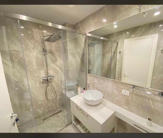 Tirane, jepet me qera apartament 2+1 Kati 4, 115 m² 1.250 € (Deliorgji)