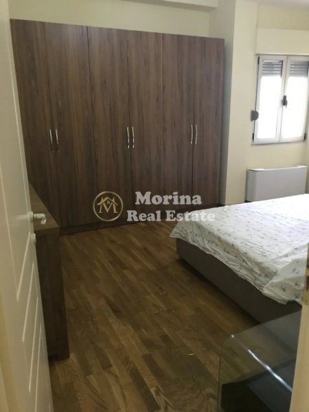 Tirane, jepet me qera apartament 3+1+Ballkon Kati 3, 140 m² 650 € (Liqeni i Thate)