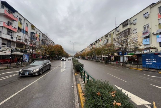 Tirane, shes dyqan Kati 0, 22 m² 260.000 € (Vasil Shanto)