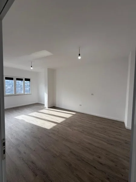 Tirane, shitet apartament 2+1 Kati 5, 97 m² 145.000 € (SHESIM APARTAMENT 2+1+2 PALLATET CABEJ!)