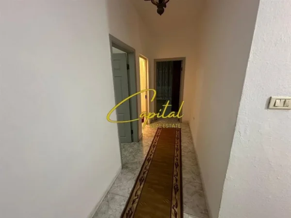 Tirane, jepet me qera apartament 2+1 Kati 3, 95 m² 600 € (ISH RESTORANT DURRESI)