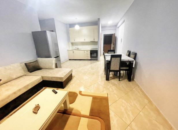 Tirane, jepet me qera apartament 2+1+Aneks+Ballkon Kati 2, 89 m² 550 € (Eduard Mano)