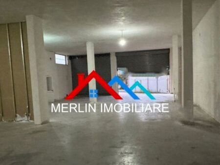 Tirane, shitet ambjent biznesi Kati 0, 300 m² 250.000 € (Rruga Bektash Berberi,SAUK)
