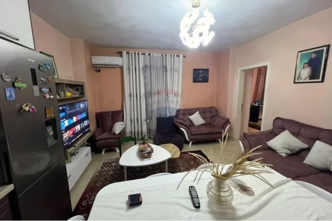 Tirane, shitet apartament 2+1 , 85 m² 130.000 € (Tregu i Madh - Rruga 5 Maji,)