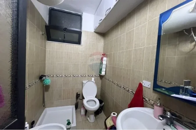 Tirane, shitet apartament 2+1 , 85 m² 130.000 € (Tregu i Madh - Rruga 5 Maji,)