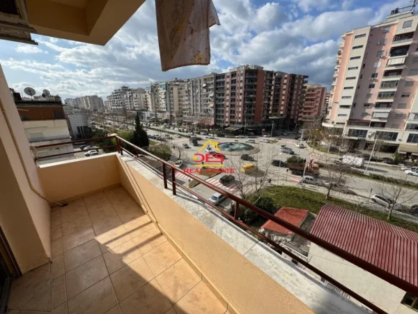 Vlore, shitet apartament 1+1+Ballkon Kati 6, 64 m² 87.000 € (Rruga Gjergj Kastrioti)