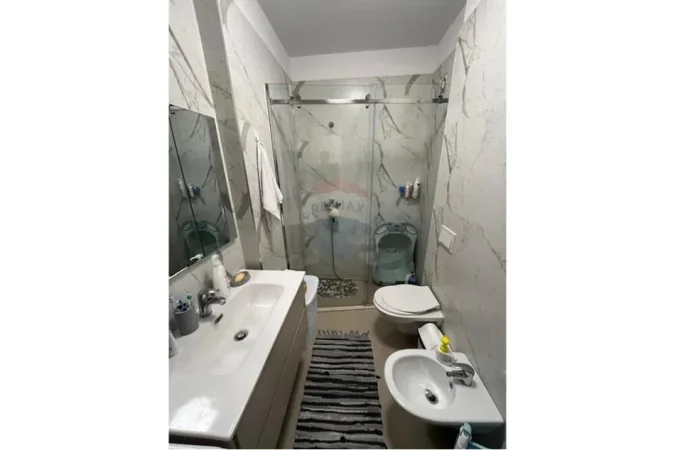Tirane, shitet apartament 2+1 , 101 m² 187.500 € (Fusha e Aviacionit)