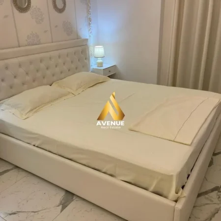 Tirane, jepet me qera apartament 1+1+Ballkon Kati 6, 65 m² 800 € (Rruga e Kavajes)