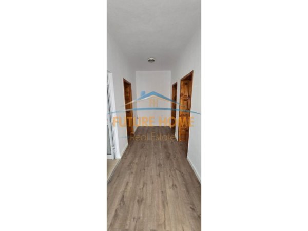 Tirane, jepet me qera Vile 3 Katshe , 400 m² 5.000 € (myslym shyri)