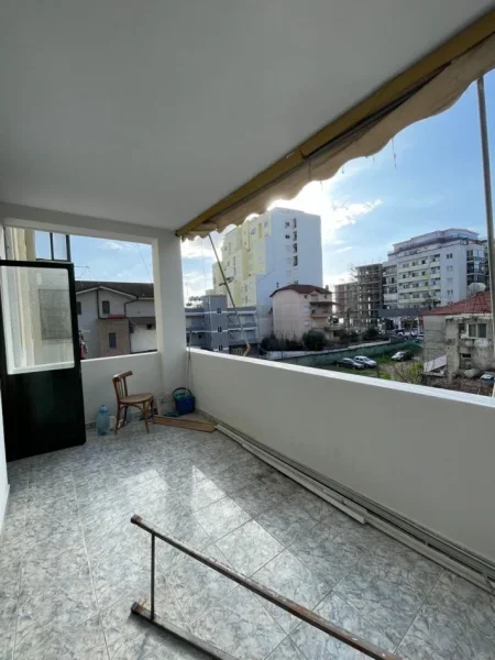 Durres, shitet apartament 2+1+Ballkon Kati 2, 83 m² 98.000 € 