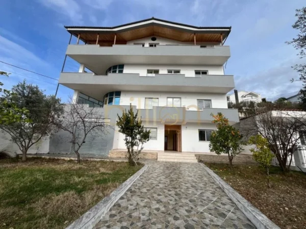 Tirane, shitet Vile 3 Katshe , 637 m² 399000 € (Tufine, Tirana, Albania)
