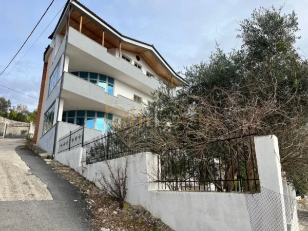 Tirane, shitet Vile 3 Katshe , 637 m² 399000 € (Tufine, Tirana, Albania)