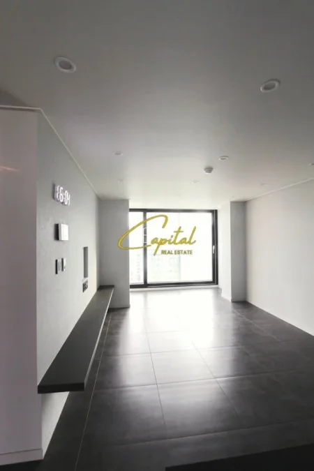 Tirane, jepet me qera zyre Kati 4, 4 m² 1.500 € (STACIONI TRENIT)