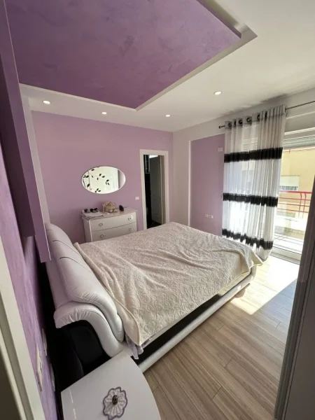 Tirane, shitet apartament 3+1 , 125 m² 262.000 € (Liqeni i Thate)