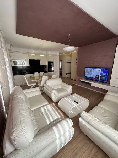 Tirane, shitet apartament 3+1 , 125 m² 262.000 € (Liqeni i Thate)