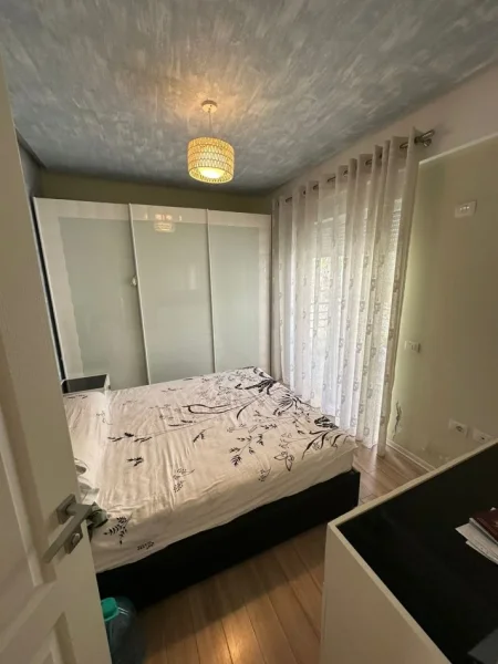 Tirane, shitet apartament 3+1 , 125 m² 262.000 € (Liqeni i Thate)