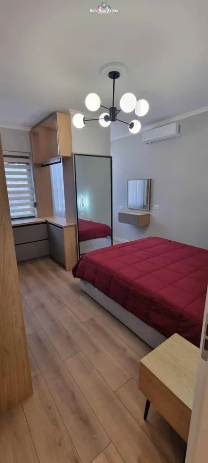 Tirane, jap me qera apartament 1+1+Ballkon Kati 5, 86 m² 600 € (laprake)