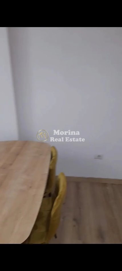 Tirane, jepet me qera apartament 2+1 Kati 8, 80 m² 550 € (21 Dhjetori)