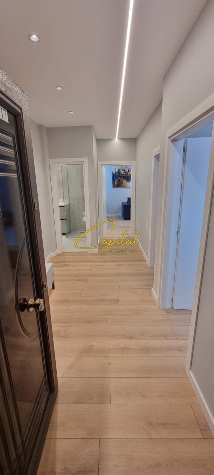 Tirane, jepet me qera apartament 2+1 Kati 2, 85 m² 600 € (LAPRAKE)