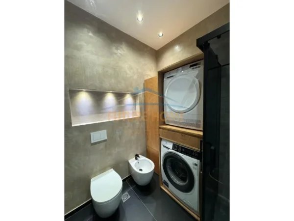 Tirane, shitet Vile 2+1 Kati 0, 511 m² 1.450.000 € (Mjull Bathore)