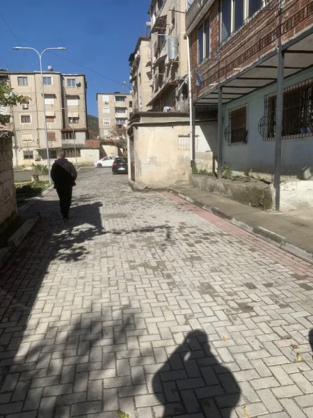 Elbasan, shitet apartament 1+1+Aneks+Ballkon Kati 1, 60 m² 43.000 € (Spiro Dedja , Lgjagj 11 Nentori (prane Sares))