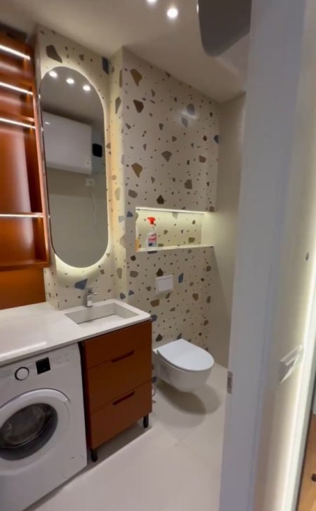 Tirane, jepet me qera garsonier 1+1+Ballkon Kati 3, 40 m² 450 € (Rruga Qemal Stafa)