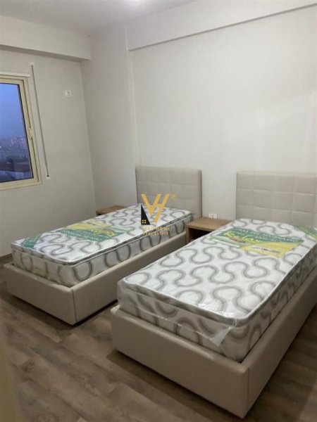 Tirane, jepet me qera apartament 2+1+Ballkon Kati 6, 107 m² 560 € (RRUGA E KAVAJES)