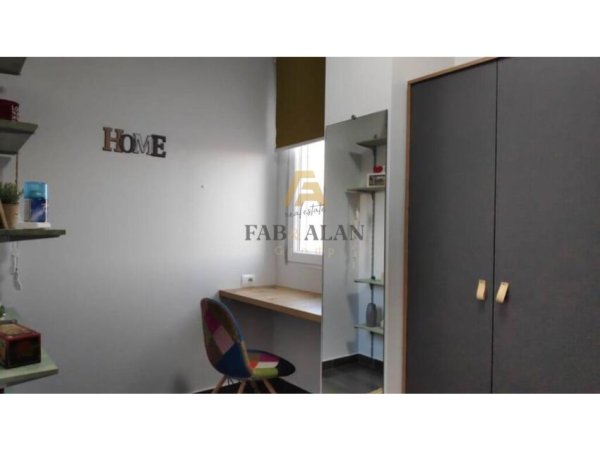 Tirane, jepet me qera apartament+verande | Penthouse 2+1 Kati 11, 89 m² 1.200 € (Pazari i Ri)